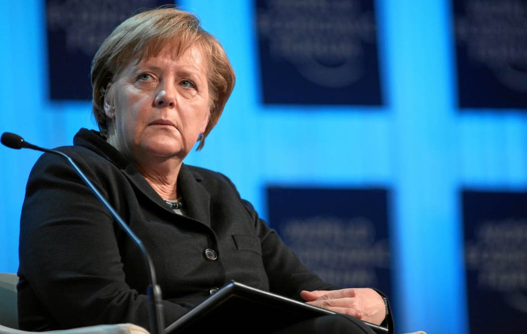 Меркель - в Германию прибудет до миллиона мигрантов