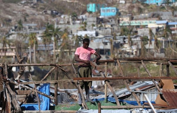 СМИ: свыше 2 млн человек в Гаити пострадали от урагана "Мэттью"