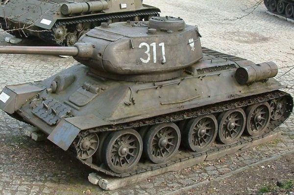 Москвич пытался переправить в Казахстан танк