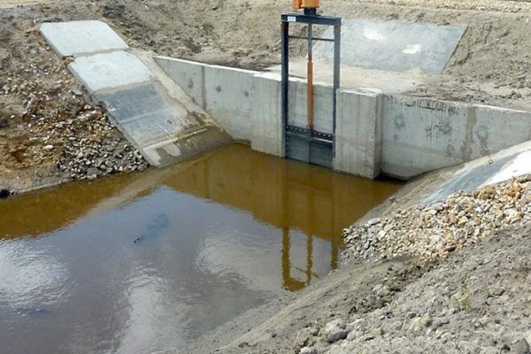 Капитальный ремонт плотины на озере Сенеж запланирован на 2018 год
