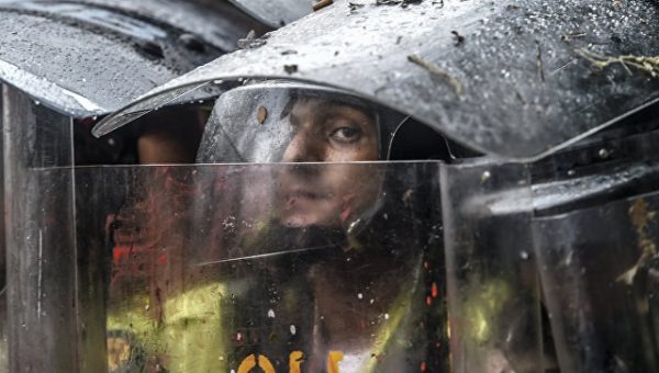 Мужчина, атаковавший на вертолете здание МВД Венесуэлы, обратился к властям