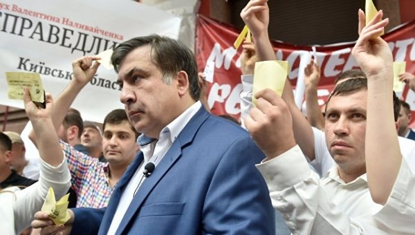 Партия Саакашвили собирает вече на Майдане
