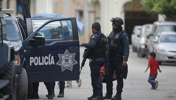 В Мексике пять человек погибли в столкновении полиции с бандитами