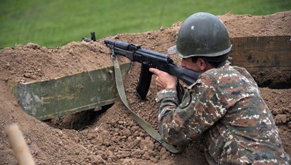 В Азербайджане заявили об обстреле населенных пунктов на границе с Арменией