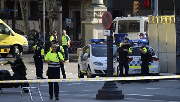 Ростуризм выясняет, есть ли россияне среди пострадавших в Барселоне
