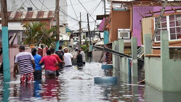Трамп предложил “решить вопрос” с долгами Пуэрто-Рико после урагана “Мария”