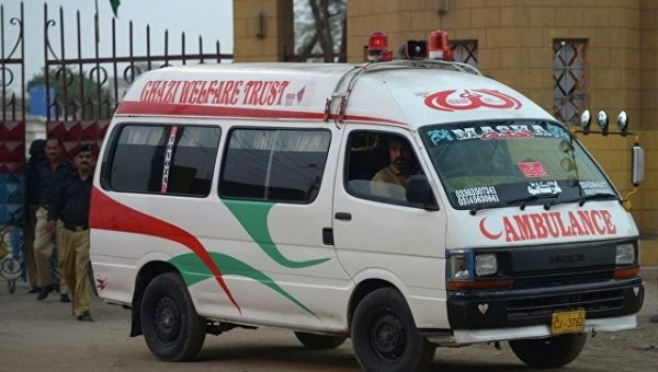 В Пакистане в ДТП с фургоном погибли четырнадцать человек