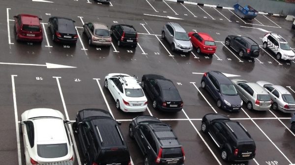 Тресков: Все новые парковки в Подмосковье будут бесплатными