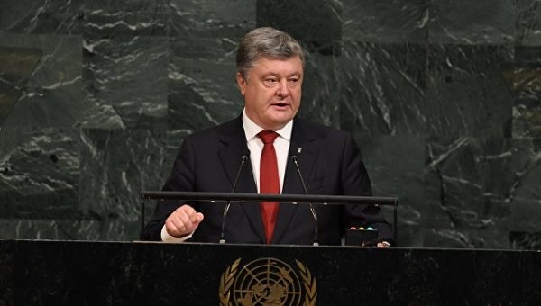 Порошенко призвал к скорейшему размещению миротворцев ООН в Донбассе