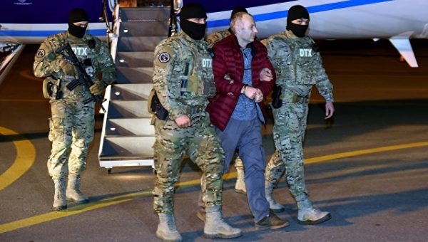 Адвокат Лапшина допустил, что блогера могут депортировать в Россию
