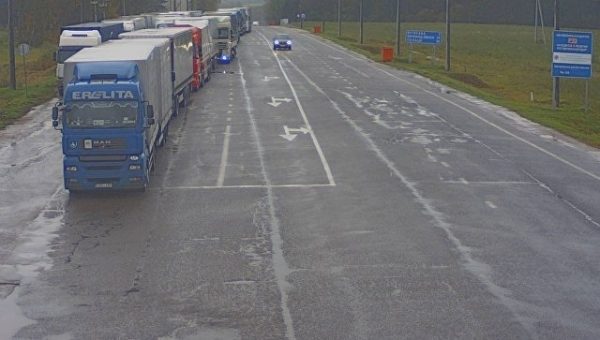 В очереди на границе Белоруссии с Литвой скопились 900 грузовиков