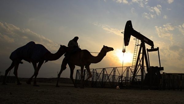Саудовская Аравия приостановила подачу нефти в Бахрейн