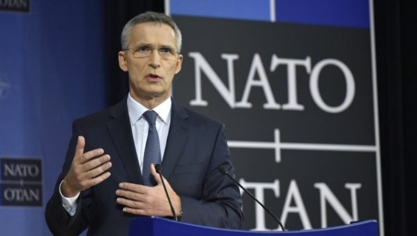 Сербия самостоятельно выстраивает отношения с Россией, заявил генсек НАТО