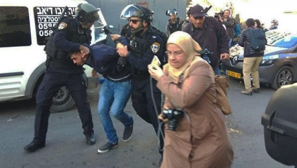 В Иерусалиме за день протестов пострадали более ста палестинцев