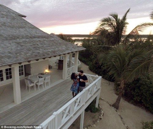 Серена Уильямс и Алексис Оганян отправились в медовый месяц на Багамы