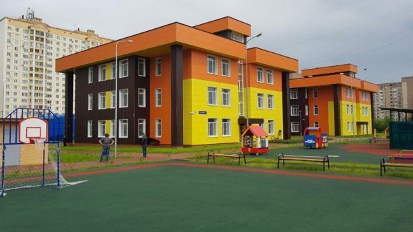 Захарова: Четырнадцать детских садов строятся в Подмосковье в настоящее время 