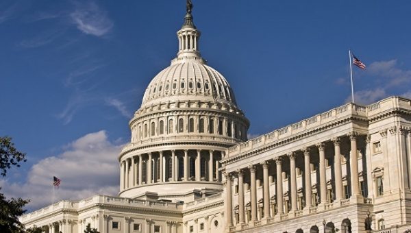 Сенат США проголосовал за возобновление работы правительства