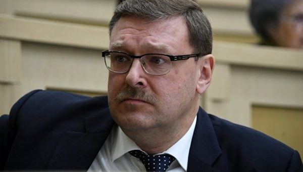 Косачев связал сохранение санкций против ЕС с выполнением Киевом “Минска-2”