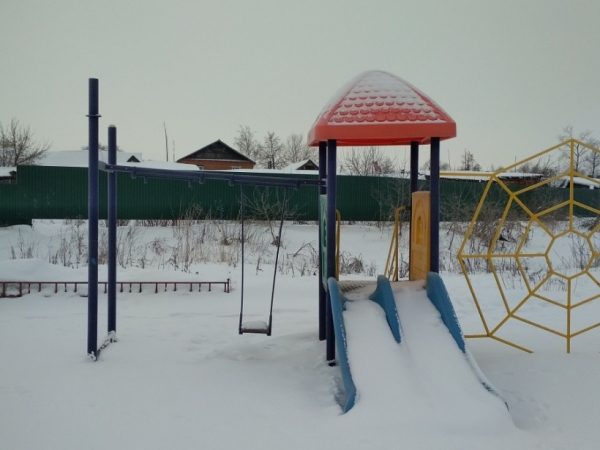 В Дзержинском привели в порядок девять детских площадок по требованию Госадмтехнадзора