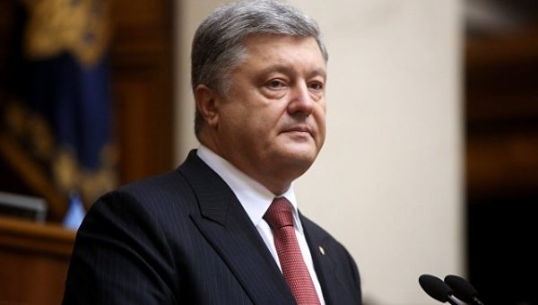 Порошенко приветствовал решение ЕК о макрофинансовой помощи Украине