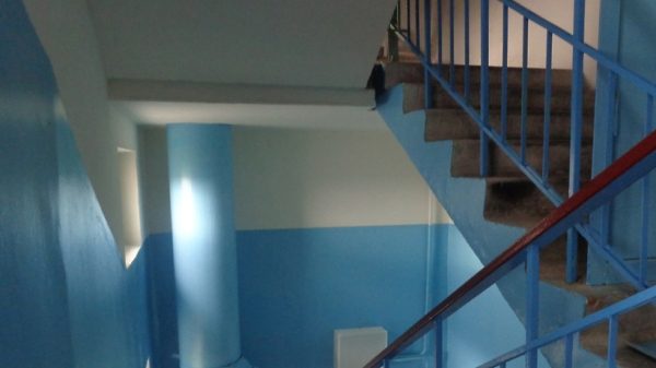 Три подъезда в жилых домах Мытищ отремонтировали по предписанию Госжилинспекции