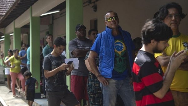Болсонару лидирует с 47% голосов на выборах президента Бразилии