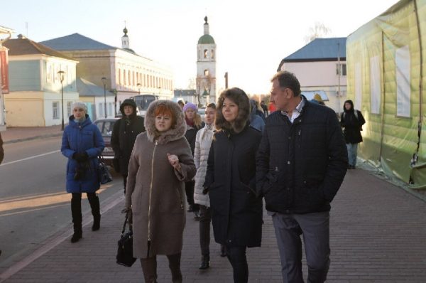 Наталья Виртуозова обсудила вопросы привлечения туристов на выездном совещании в Зарайске