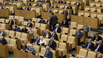 Вице-спикер: запрет голосовать по доверенности в ГД улучшит явку депутатов