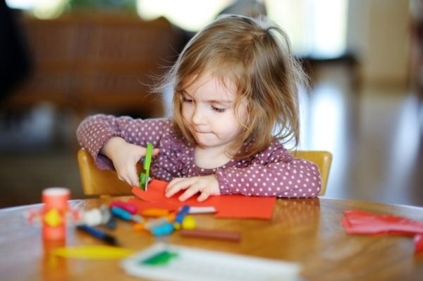 
                                                    9 вещей, которыми малыш будет играть лучше, чем игрушками                                                