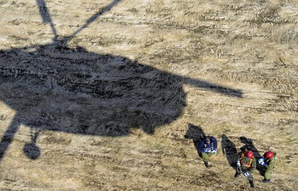 Тела 19 погибших при крушении вертолета Ми-8 доставили в Новый Уренгой