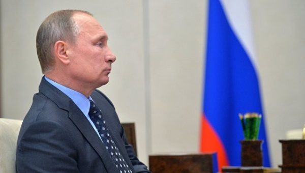 Лидеры стран СНГ в числе первых поздравили Путина с днем рождения