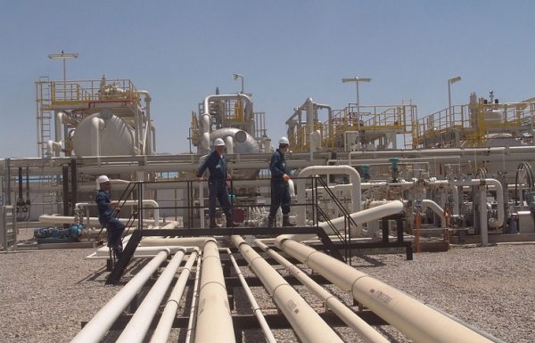 СМИ: Ирак достиг добычи в 4,7 млн баррелей нефти в сутки и не намерен снижать планку