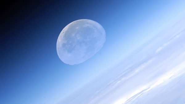 СМИ: в России планируют возродить исследования Луны с помощью луноходов 