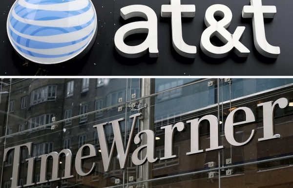 Берни Сандерс рекомендовал Обаме запретить слияние AT&T и Time Warner