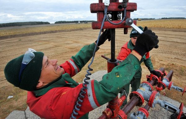 Белоруссия перечислит средства в счет погашения долга за российский газ 21 октября