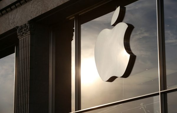 СМИ: Apple предлагала Time Warner рассмотреть возможность слияния 