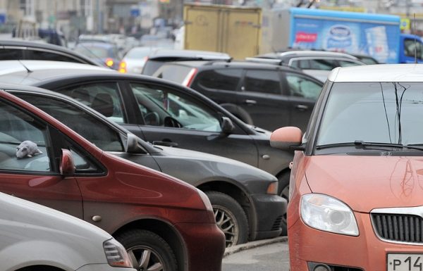 Резидентные разрешения на парковку в Москве с 1 ноября можно получать на три года