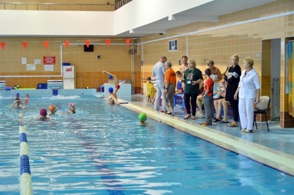 29 октября прошли соревнования спортивных семей «Водные старты»