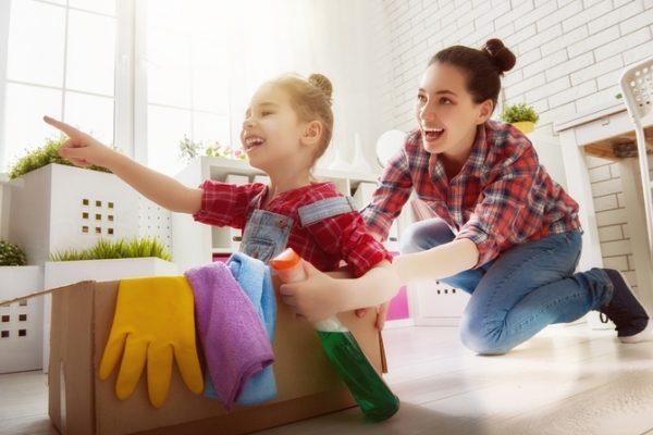 
                                                    5 принципов распределения домашних обязанностей                                                