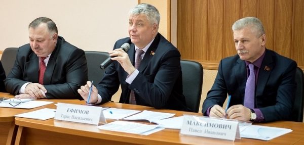 Круглый стол Мособлдумы: 825 млн рублей принесло в местные бюджеты патентное налогообложение в 2016 году