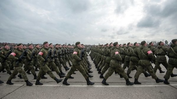 Совместные тренировки пехоты и техники к параду Победы начались в регионе