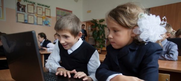 Профильный Комитет Мособлдумы: На семейном обучении в настоящее время в Московской области находятся около 1400 детей