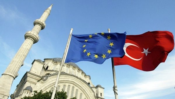 ЕС и Турция проведут министерскую встречу на фоне обострения отношений