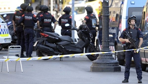 Полиция оценила возможное количество причастных к терактам в Испании
