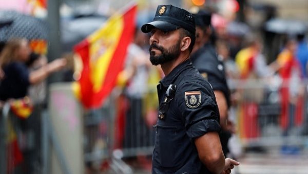Референдум в Каталонии: большинство участков закрыла полиция