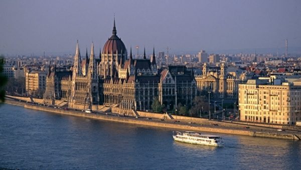 Венгрия наложила вето на созыв саммита Украина — НАТО