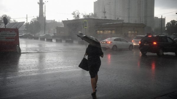 Госавтоинспекция Подмосковья предупреждает водителей об ухудшении погоды и просит быть осторожнее