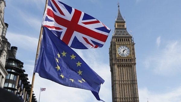 Почти половина жителей Британии считают положительным членство в Евросоюзе