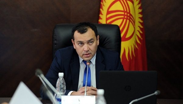 Глава Киргизии прочил погибшего в ДТП вице-премьера в президенты