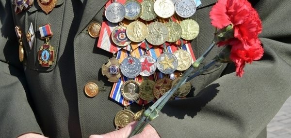 В Московской области будет разработан правовой акт для вывешивания копии Знамени Победы на зданиях госвласти 9 мая